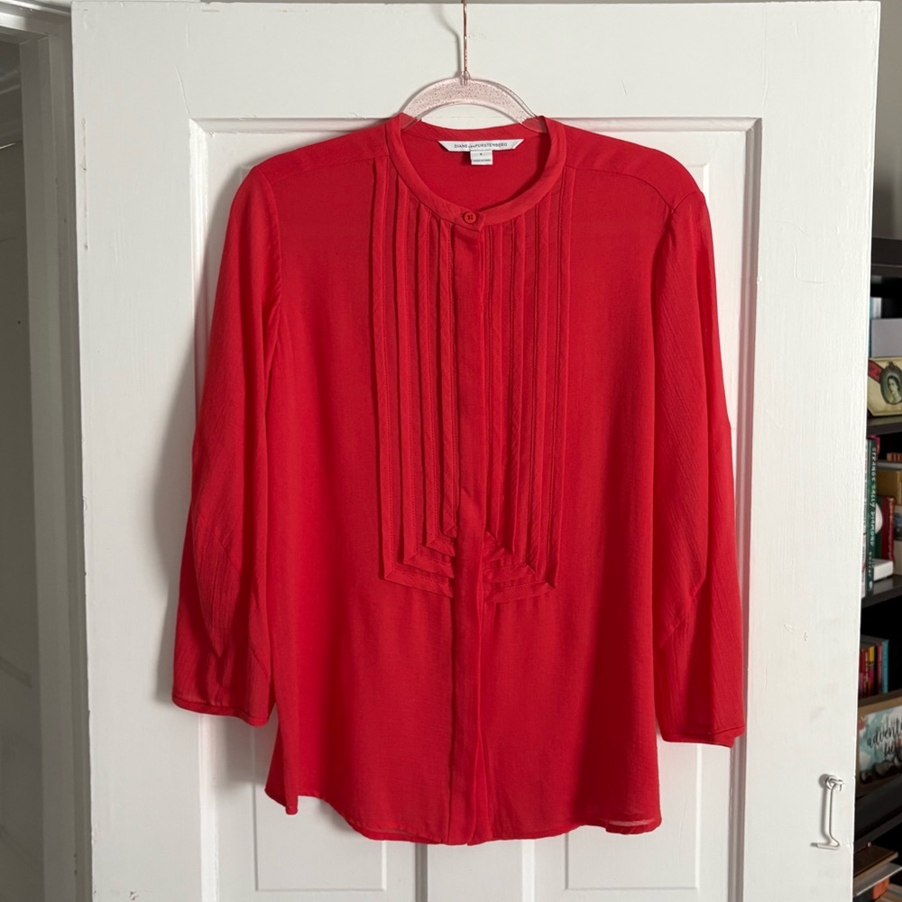 Diane Von Furstenberg Blouse Size 6